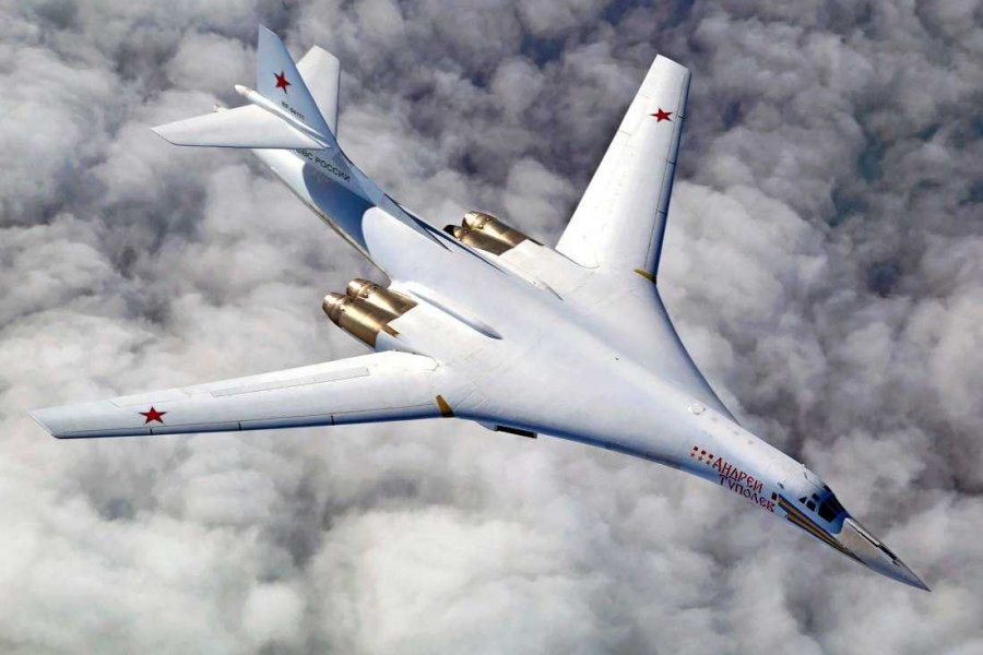 Sina: российский бомбардировщик Ту-160 вызывает животный страх у американцев
