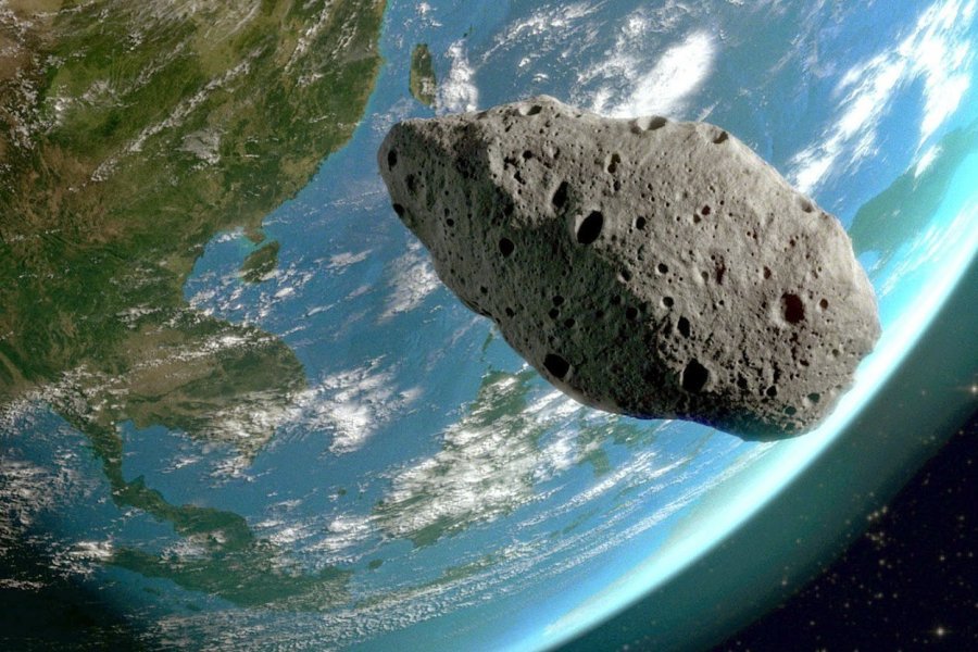 К Земле стремительно приближается мощный астероид 2018 AH