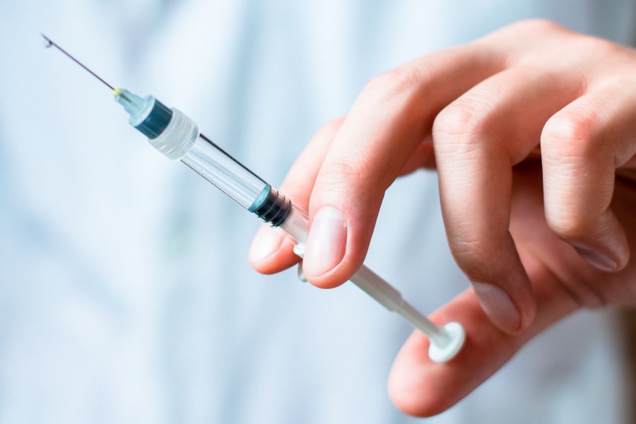 Гражданам в РФ назвали группу крови, обладатели которой тяжело переносят вакцинацию