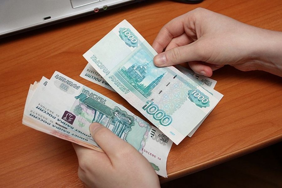 ПФР начал прием заявлений на выплату 3300 рублей неработающим женщинам