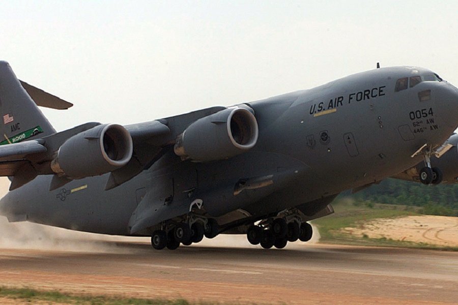 В аэропорту Нур-Султана был замечен военный самолёт транспортной авиации ВВС США