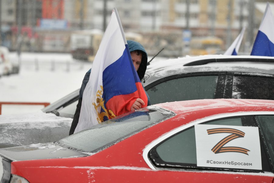 В Екатеринбурге неизвестные сожгли машины с наклейками Z