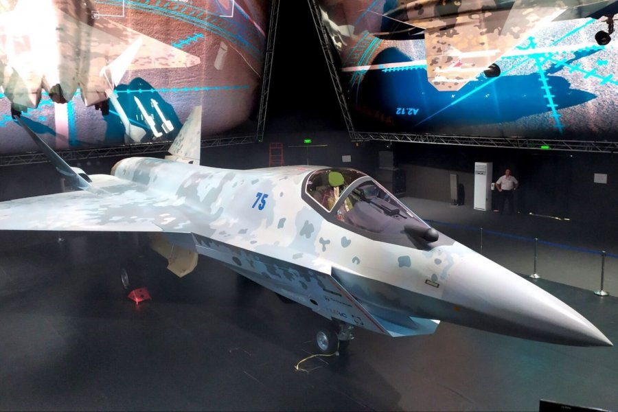 Обозреватель «19FortyFive» Карлин заявил, что российский истребитель Су-75 выглядит обреченным
