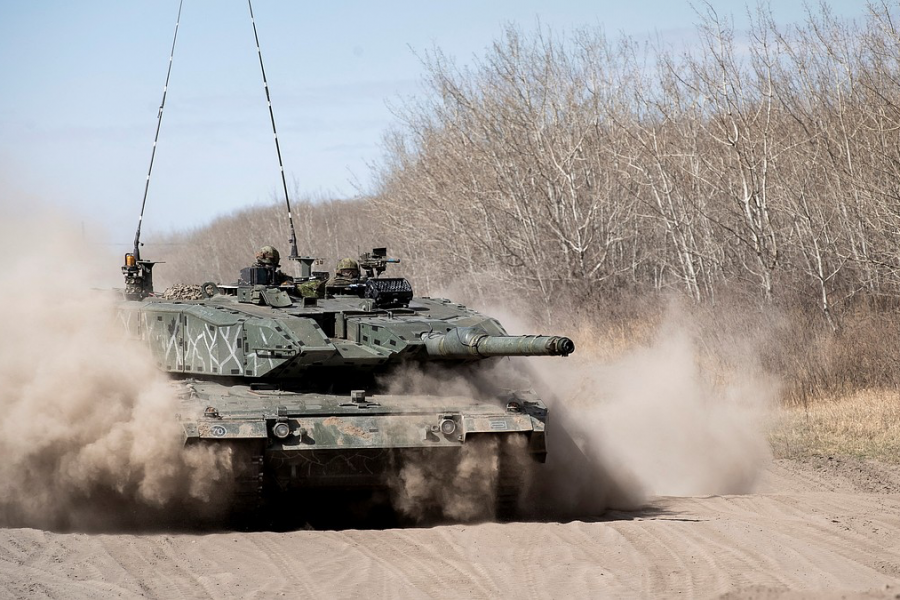 «МК»: Баранец проинформировал, что РФ может противостоять танкам НАТО