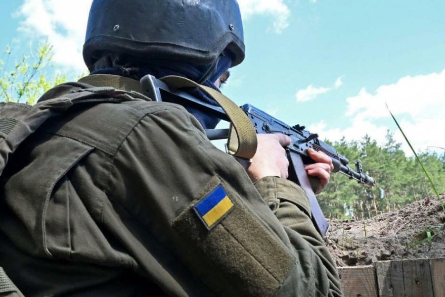 Военкор Сладков: ВС Украины активно завозят в Авдеевку тяжелую технику и боеприпасы