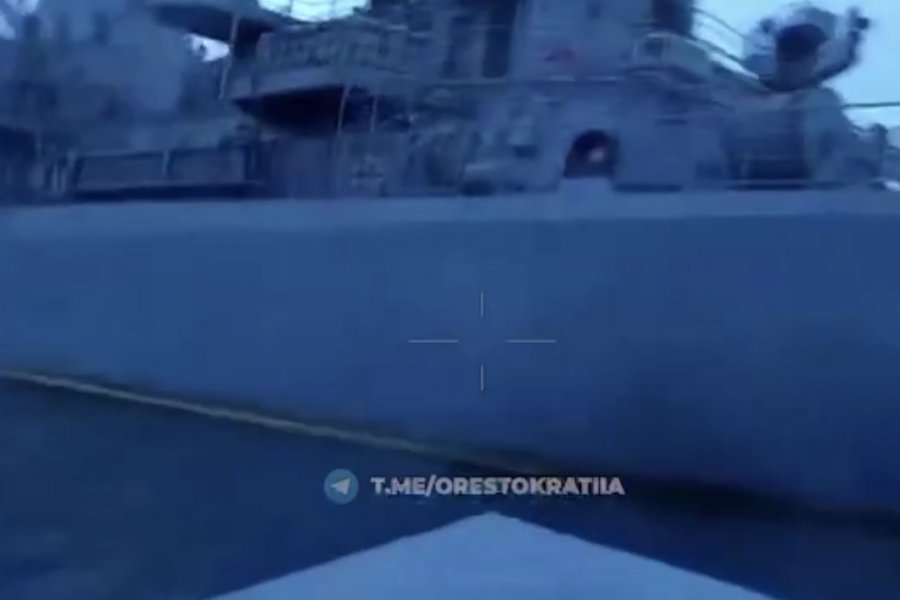 Российский корабль атакован в черном