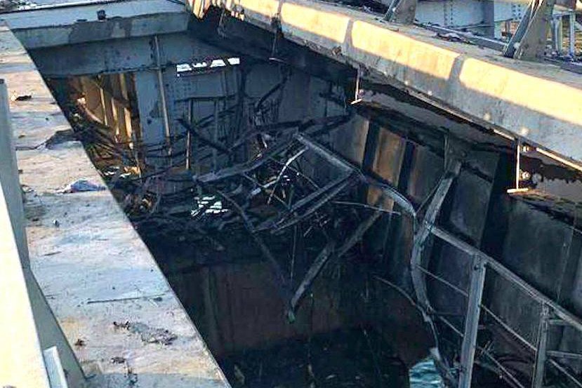 SHOT: ВСУ хотели взорвать не только автомобильную, но и железнодорожную часть Крымского моста